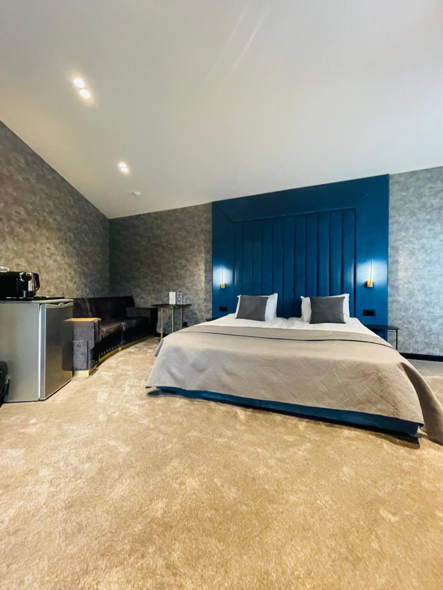 Lotus Luxury Rooms فارنا المظهر الخارجي الصورة
